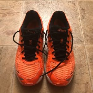 ASICS men’s shoes